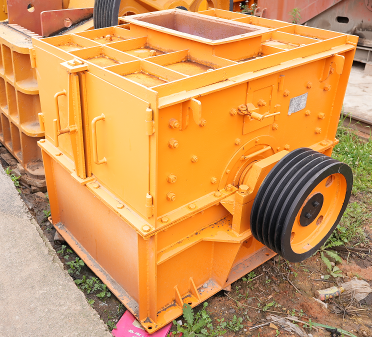 PF1515 Broken Mouth Stone Impact Crusher bekas