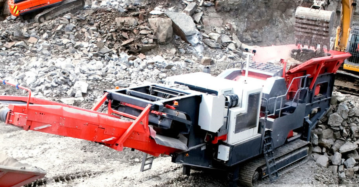 Bekas Jaw Crusher / Vibrating Feeder Crawler Crushing Plant