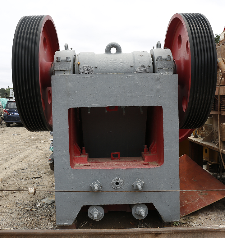 Stone Crusher Jaw Crusher EP250*400 Bekas untuk Penambangan / Konstruksi